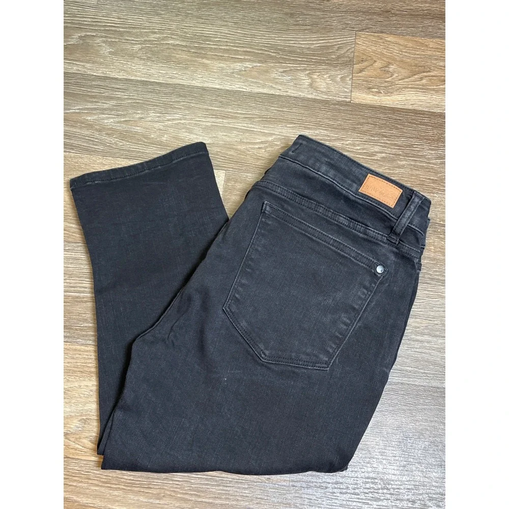 Judy Blue Capri Fit Black Denim Jeans Stretch Cropped Pants Minimalist Sz 15/32